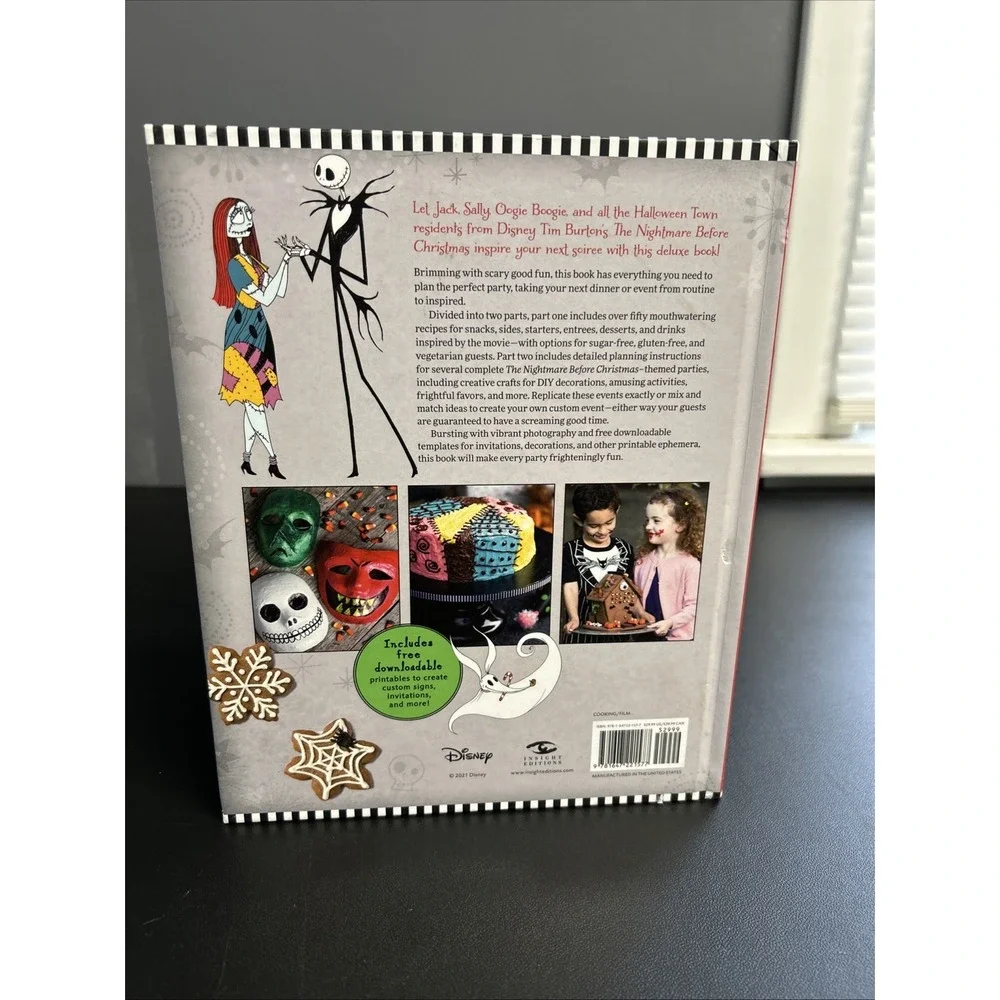 Disney The Nightmare Before Christmas The Official Cookbook & Entertaining Guide
